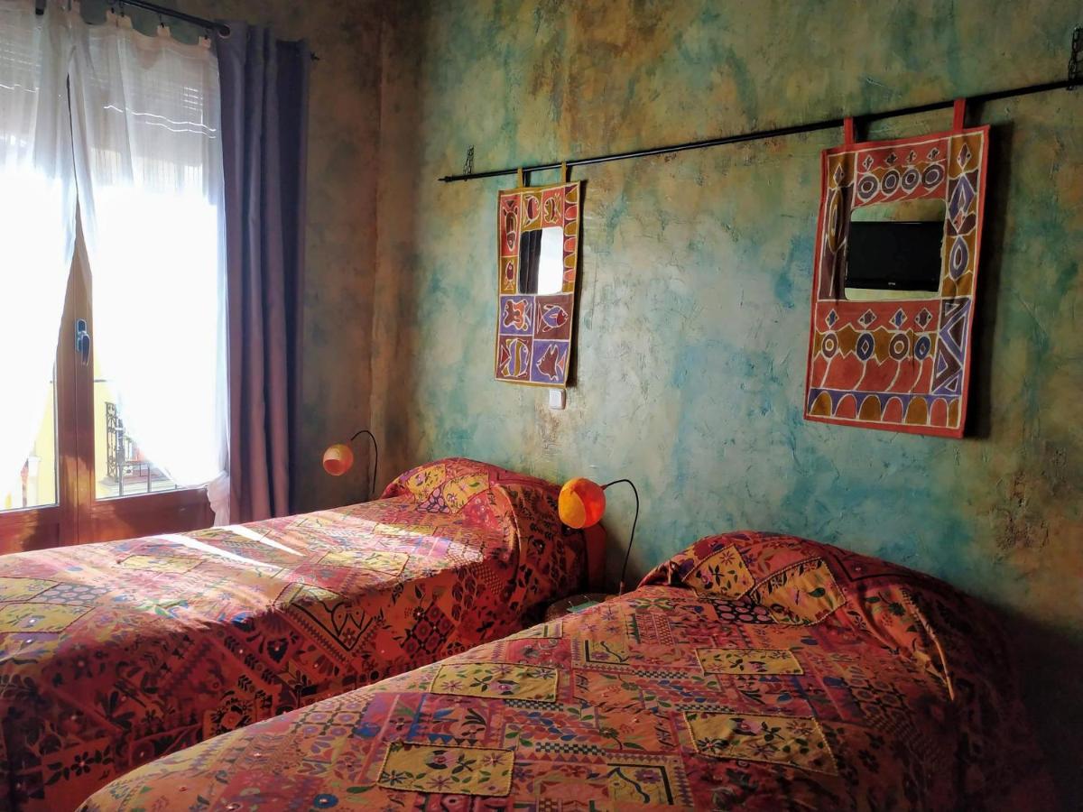Hostal Artistic B&B Мадрид Экстерьер фото